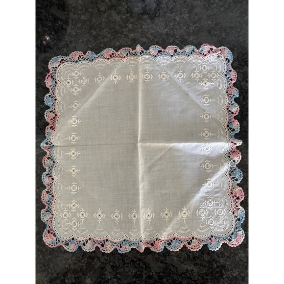 2 Vintage Embroidered Linen Handkerchiefs With Pink & Blue Crochet Lace Edging - Picture 5 of 8